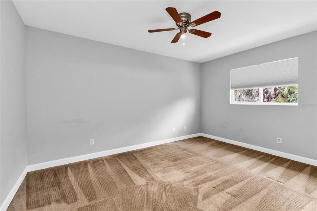 For Sale: $299,000 (3 beds, 2 baths, 1612 Square Feet)