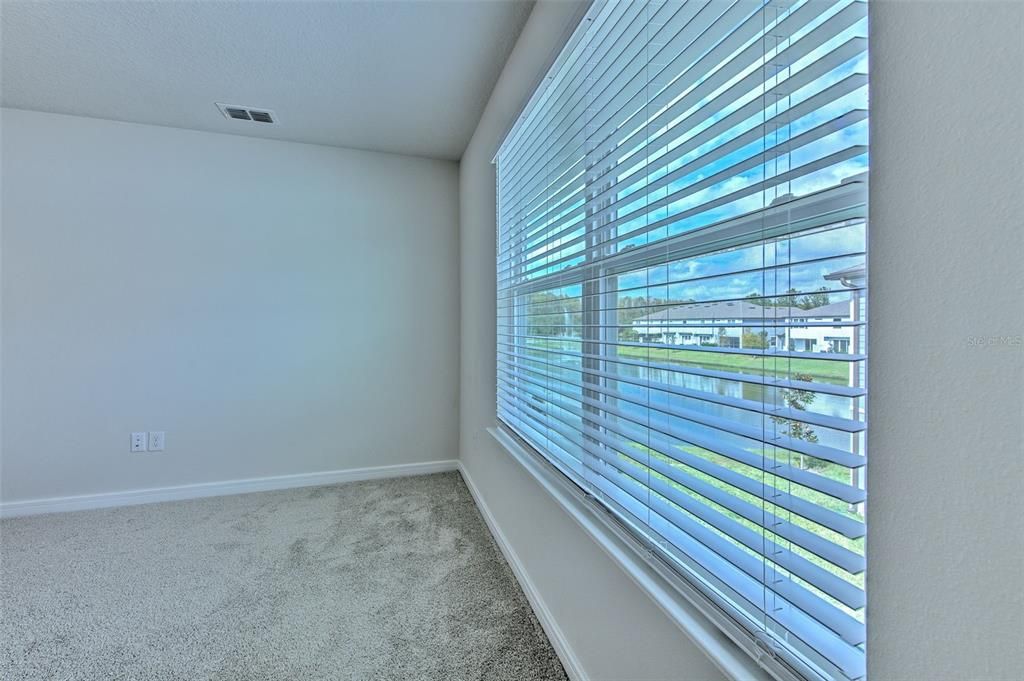 For Sale: $349,900 (3 beds, 2 baths, 1818 Square Feet)