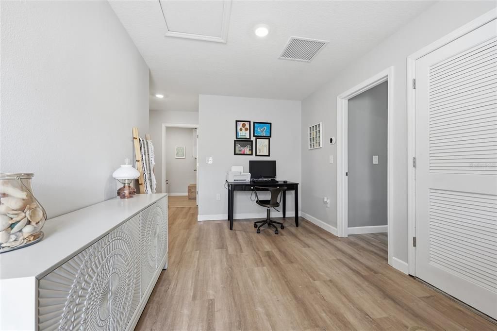 For Sale: $409,900 (5 beds, 3 baths, 2460 Square Feet)