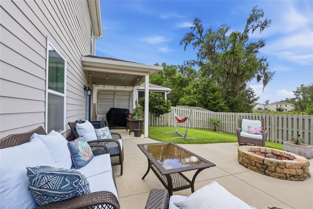 For Sale: $409,900 (5 beds, 3 baths, 2460 Square Feet)