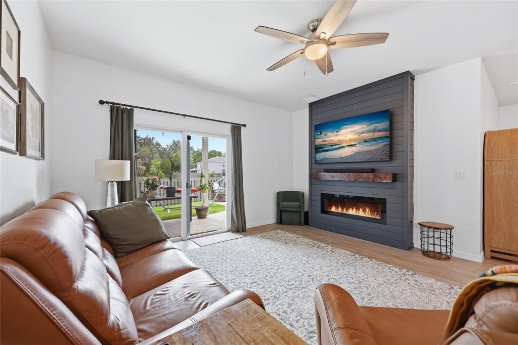 For Sale: $409,900 (5 beds, 3 baths, 2460 Square Feet)