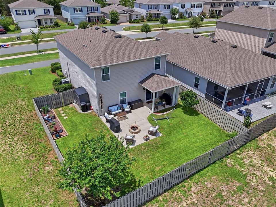 For Sale: $409,900 (5 beds, 3 baths, 2460 Square Feet)