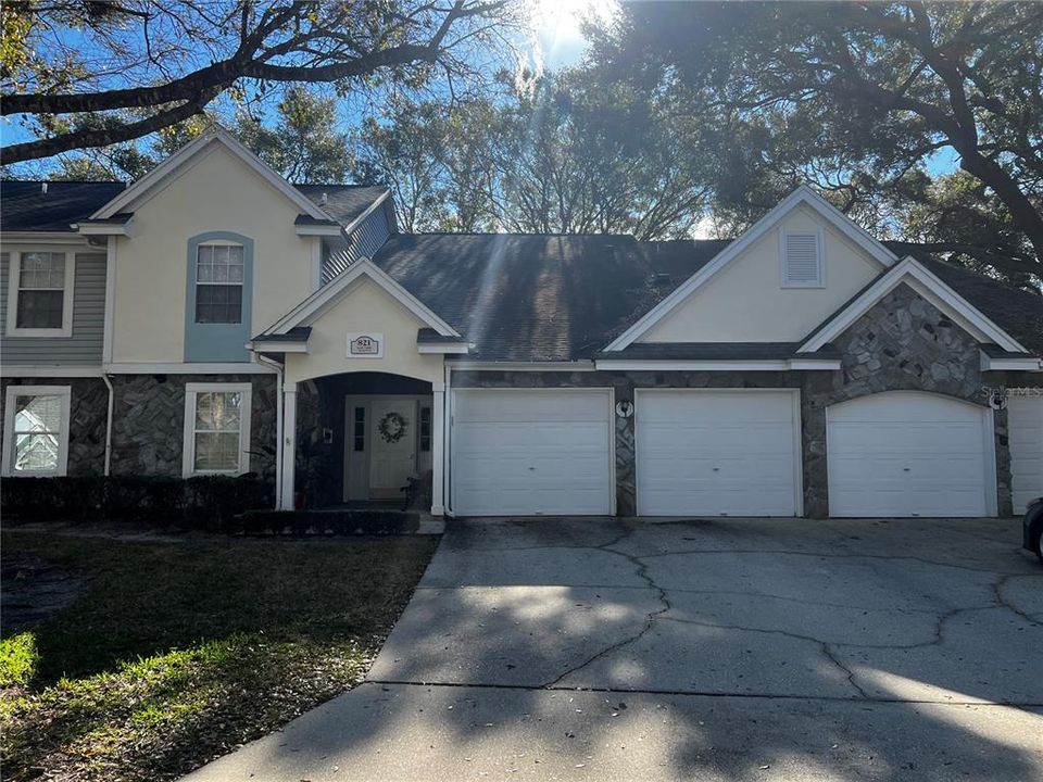 For Sale: $279,900 (3 beds, 2 baths, 1457 Square Feet)