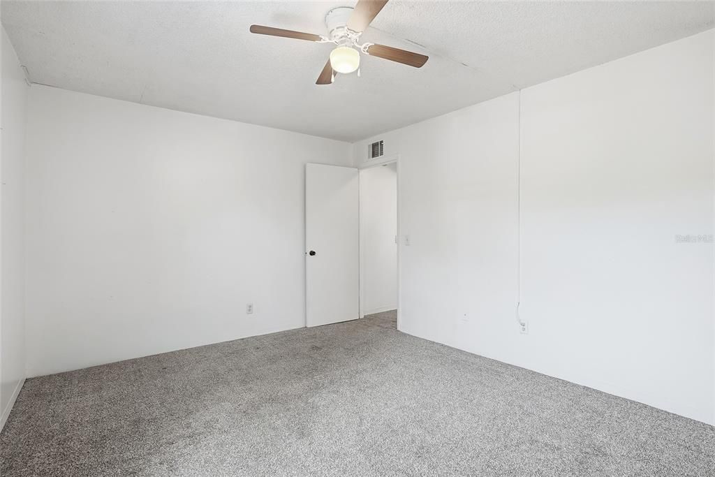 En Venta: $325,000 (2 camas, 1 baños, 1074 Pies cuadrados)
