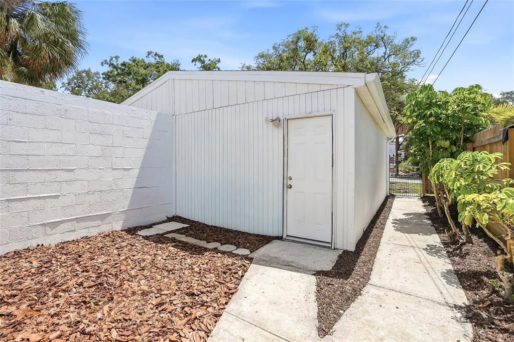 En Venta: $325,000 (2 camas, 1 baños, 1074 Pies cuadrados)