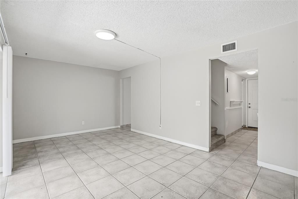 En Venta: $325,000 (2 camas, 1 baños, 1074 Pies cuadrados)