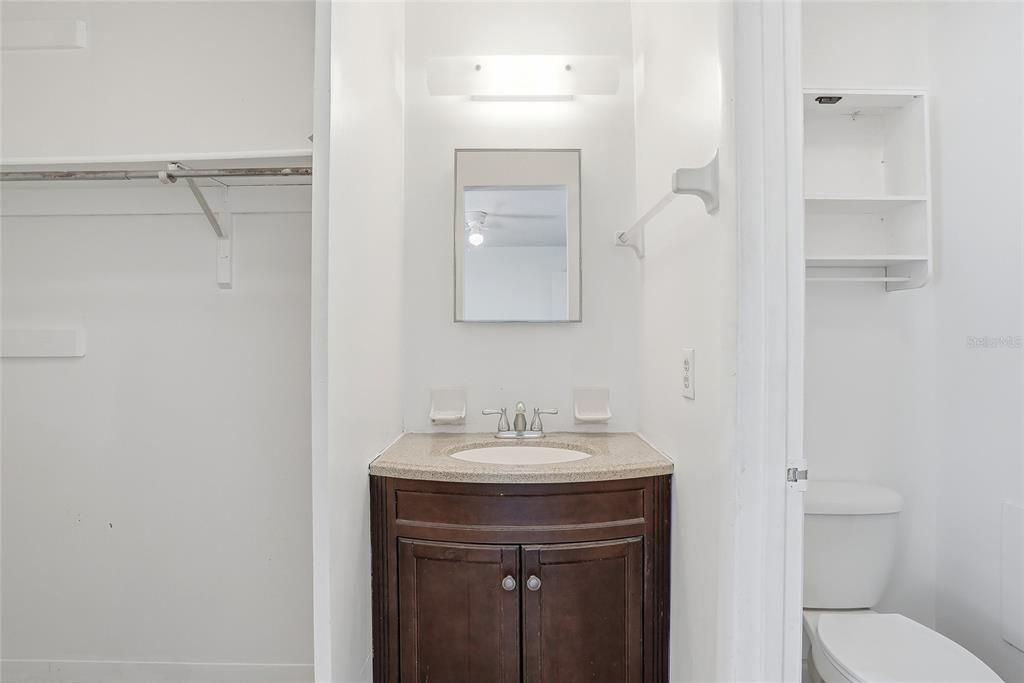 En Venta: $325,000 (2 camas, 1 baños, 1074 Pies cuadrados)