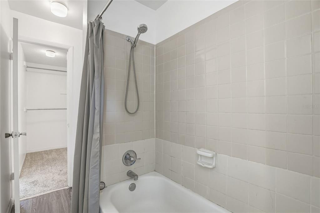 En Venta: $325,000 (2 camas, 1 baños, 1074 Pies cuadrados)