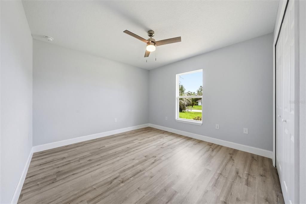 For Sale: $279,900 (4 beds, 2 baths, 1625 Square Feet)