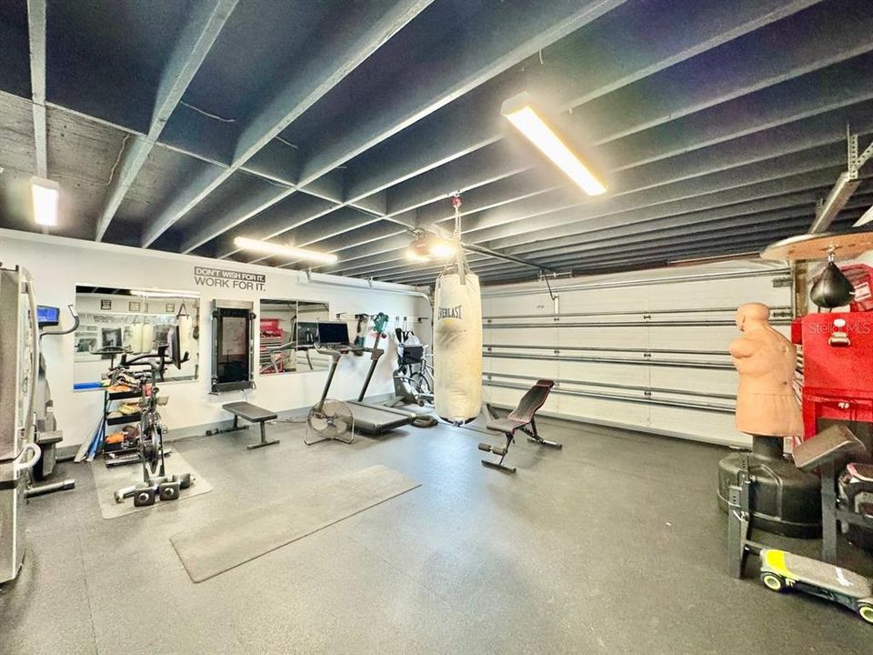 В аренду: $4,800 (4 спален, 3 ванн, 2307 Квадратных фут)