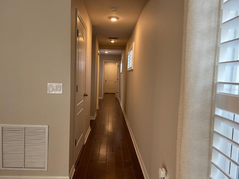 For Rent: $2,500 (2 beds, 2 baths, 1255 Square Feet)