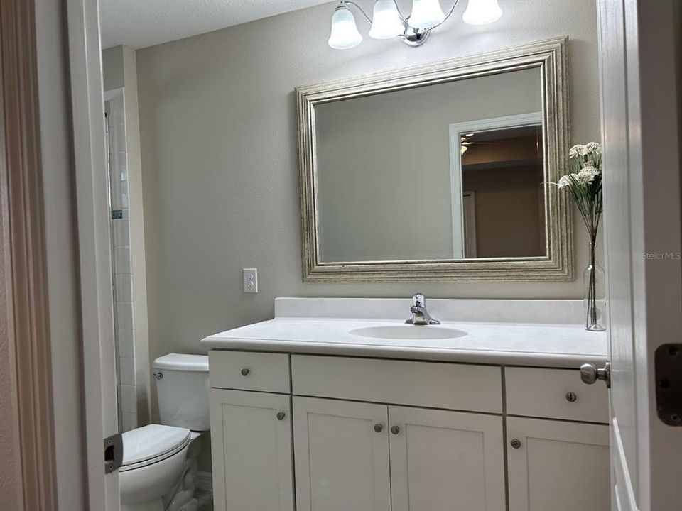 For Rent: $2,500 (2 beds, 2 baths, 1255 Square Feet)
