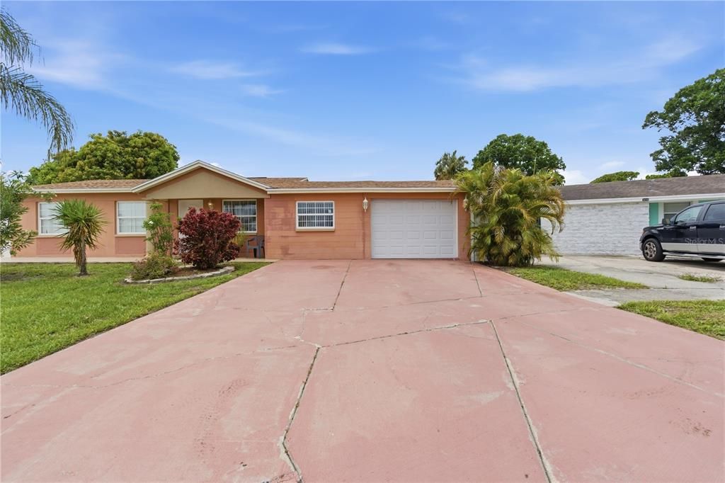 For Sale: $479,000 (3 beds, 2 baths, 1758 Square Feet)