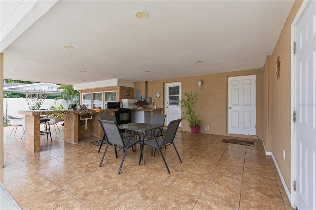 For Sale: $479,000 (3 beds, 2 baths, 1758 Square Feet)