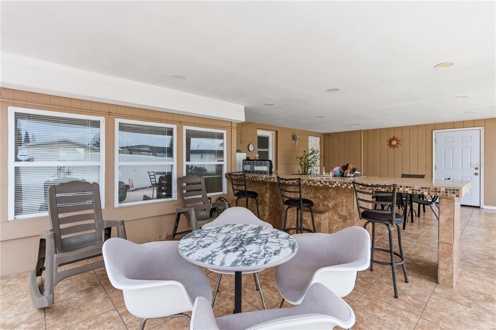 For Sale: $479,000 (3 beds, 2 baths, 1758 Square Feet)