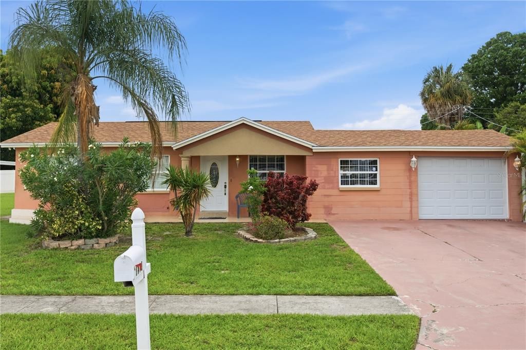 For Sale: $479,000 (3 beds, 2 baths, 1758 Square Feet)