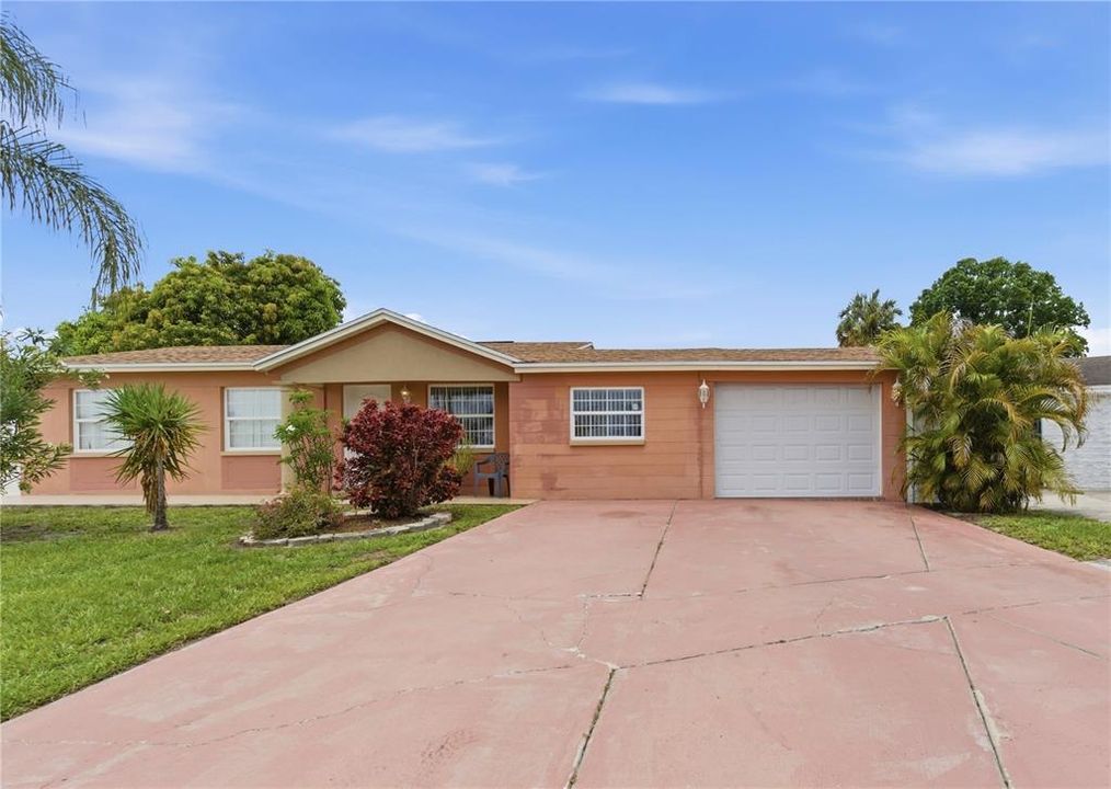 For Sale: $479,000 (3 beds, 2 baths, 1758 Square Feet)