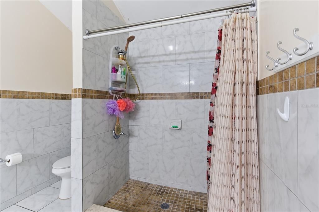 For Sale: $479,000 (3 beds, 2 baths, 1758 Square Feet)
