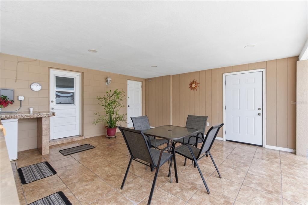 For Sale: $479,000 (3 beds, 2 baths, 1758 Square Feet)