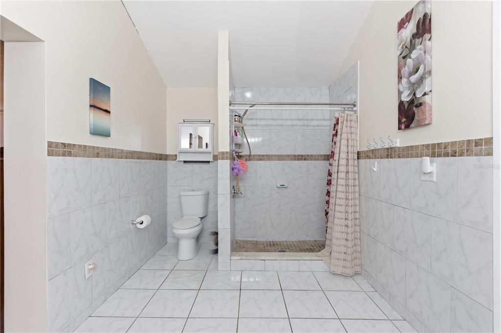 For Sale: $479,000 (3 beds, 2 baths, 1758 Square Feet)