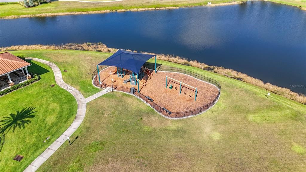 For Sale: $319,000 (4 beds, 2 baths, 1846 Square Feet)
