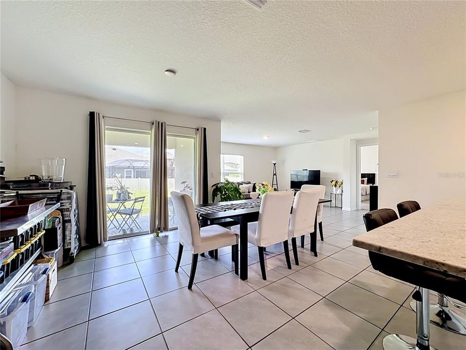 For Sale: $319,000 (4 beds, 2 baths, 1846 Square Feet)