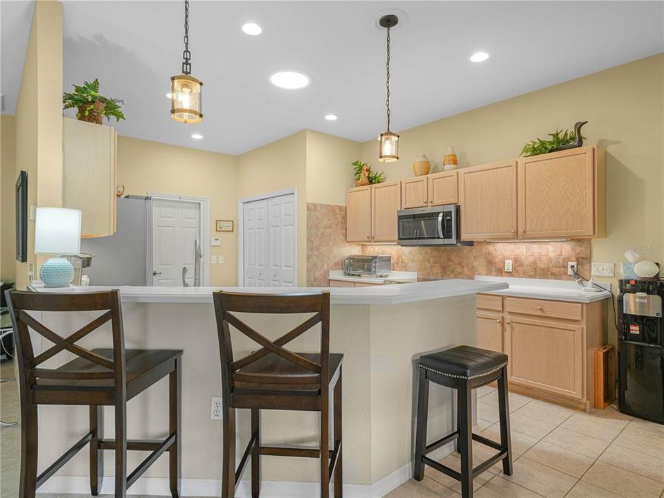 Active With Contract: $280,000 (2 beds, 2 baths, 1530 Square Feet)