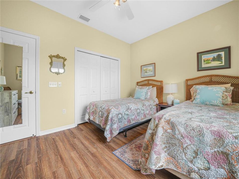 Active With Contract: $280,000 (2 beds, 2 baths, 1530 Square Feet)