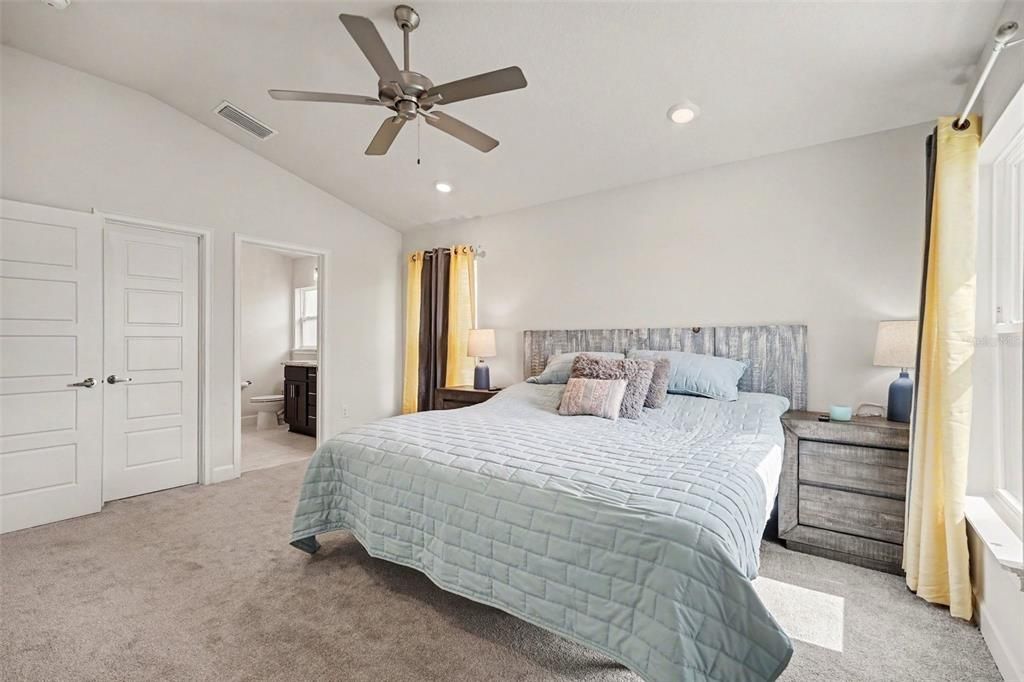 For Sale: $360,000 (4 beds, 2 baths, 1820 Square Feet)