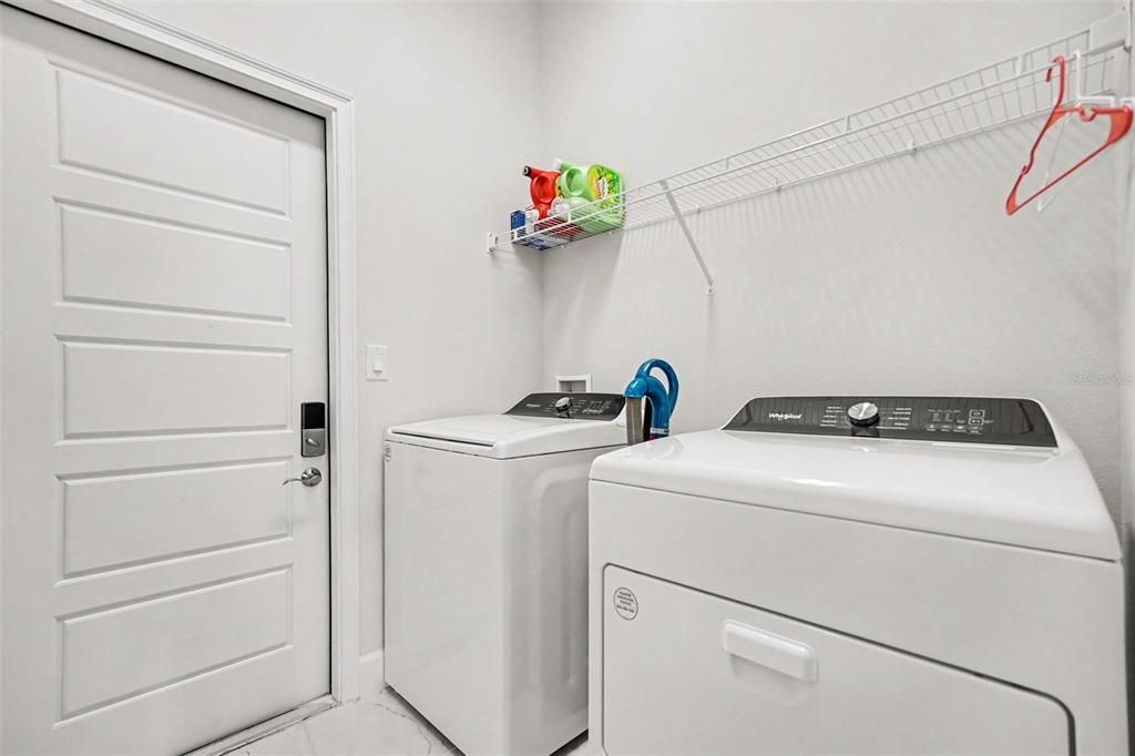 For Sale: $360,000 (4 beds, 2 baths, 1820 Square Feet)
