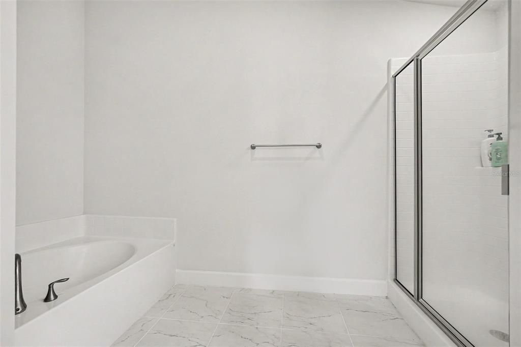 For Sale: $360,000 (4 beds, 2 baths, 1820 Square Feet)