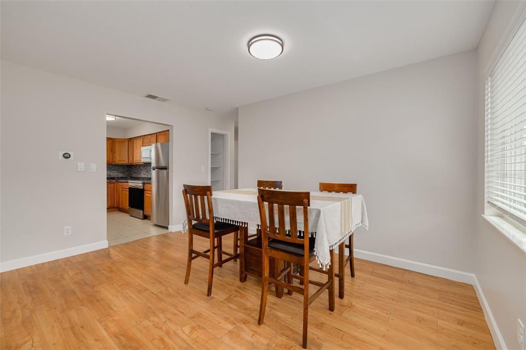 En Venta: $325,000 (2 camas, 1 baños, 952 Pies cuadrados)