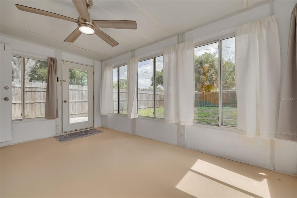 En Venta: $325,000 (2 camas, 1 baños, 952 Pies cuadrados)
