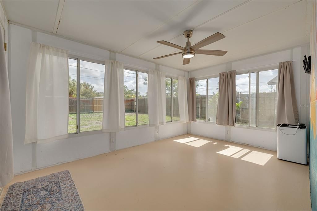 En Venta: $325,000 (2 camas, 1 baños, 952 Pies cuadrados)