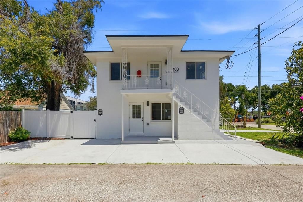 For Sale: $749,900 (4 beds, 0 baths, 2328 Square Feet)