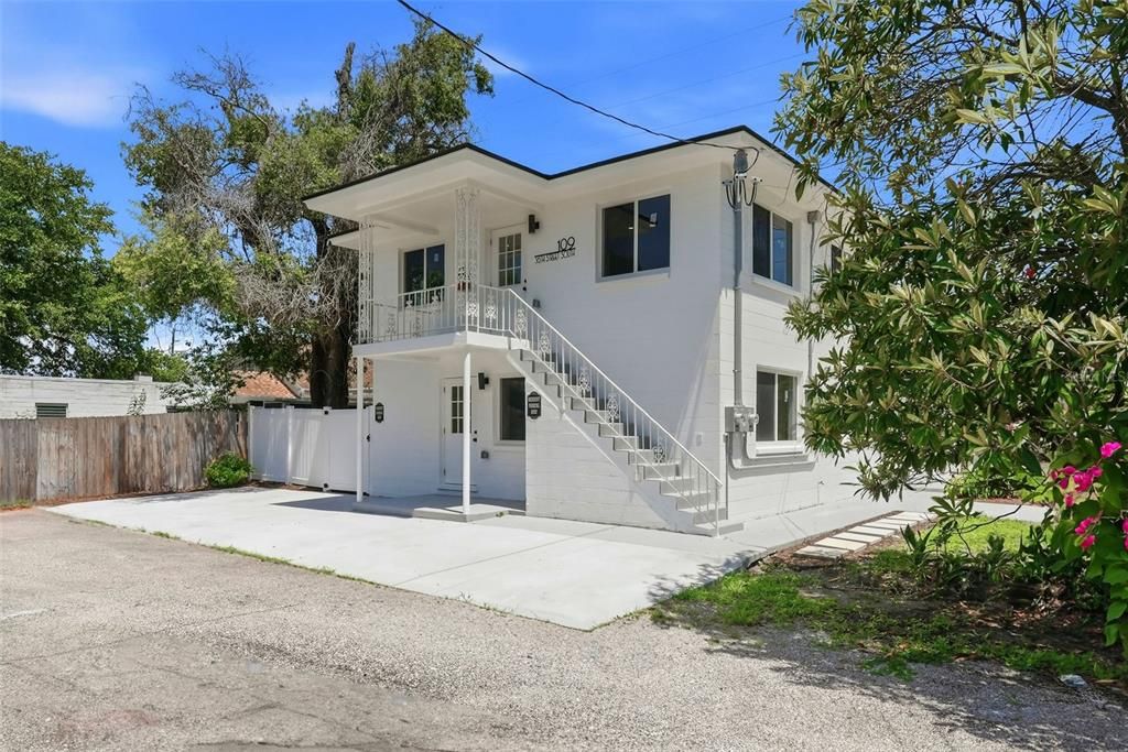 For Sale: $749,900 (4 beds, 0 baths, 2328 Square Feet)