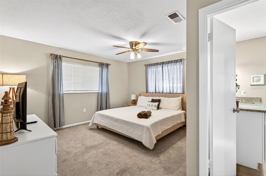 For Sale: $459,000 (3 beds, 2 baths, 1846 Square Feet)