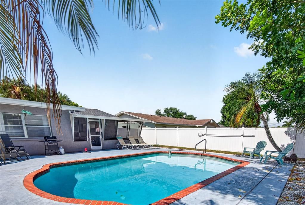 For Sale: $459,000 (3 beds, 2 baths, 1846 Square Feet)