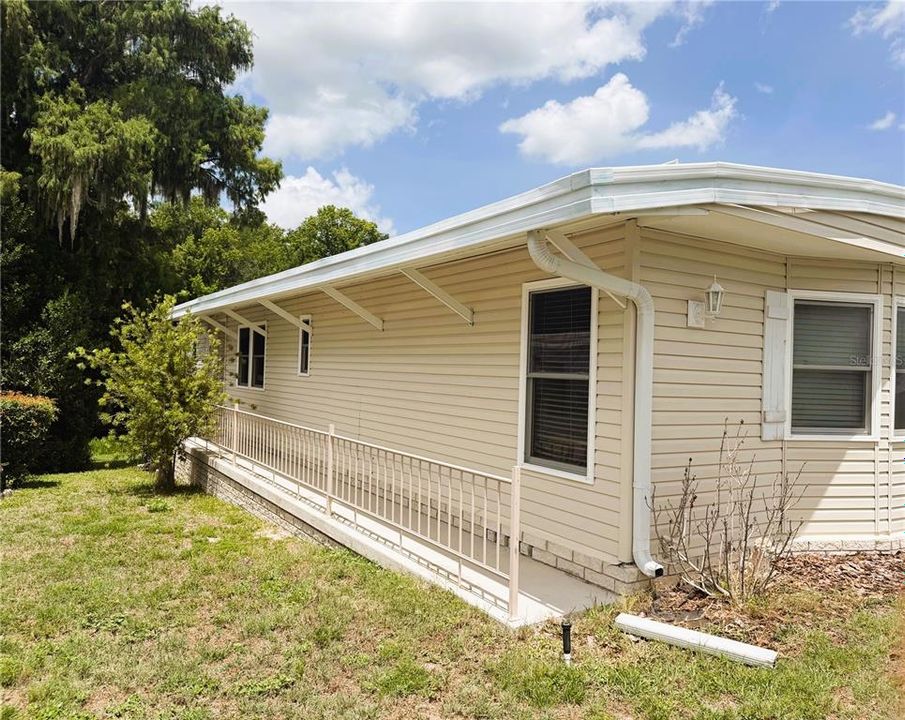 For Sale: $199,500 (2 beds, 2 baths, 1532 Square Feet)