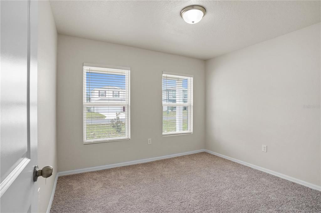For Sale: $265,000 (4 beds, 2 baths, 1414 Square Feet)