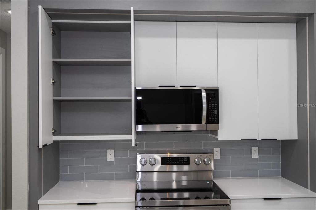 For Rent: $2,200 (4 beds, 3 baths, 1795 Square Feet)