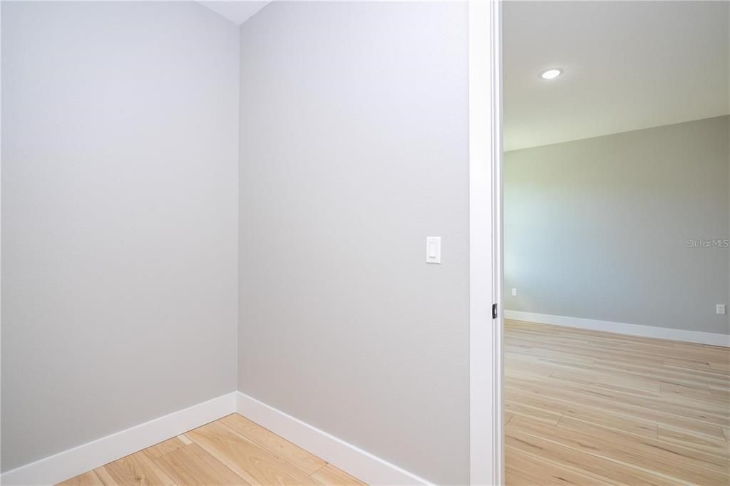 For Rent: $2,200 (4 beds, 3 baths, 1795 Square Feet)