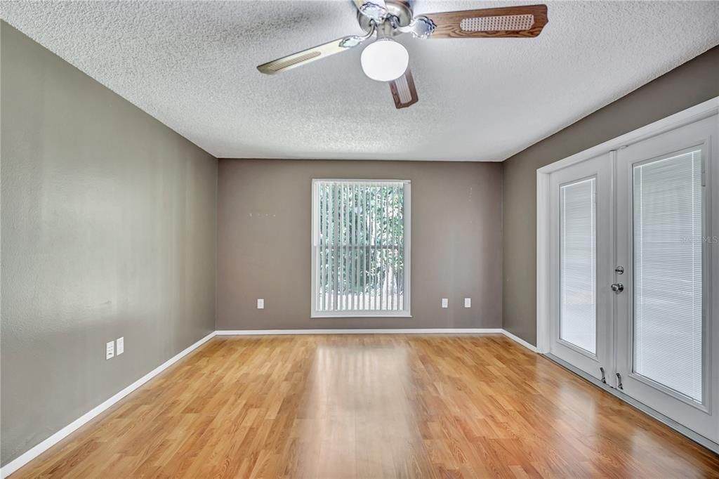 For Sale: $440,000 (3 beds, 2 baths, 1688 Square Feet)