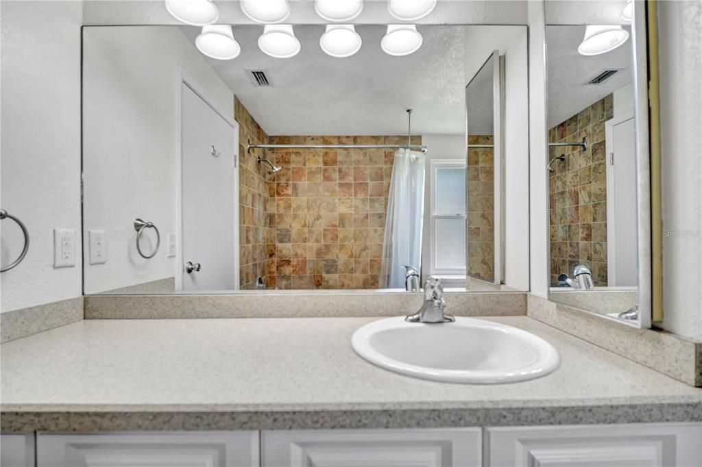 For Sale: $440,000 (3 beds, 2 baths, 1688 Square Feet)