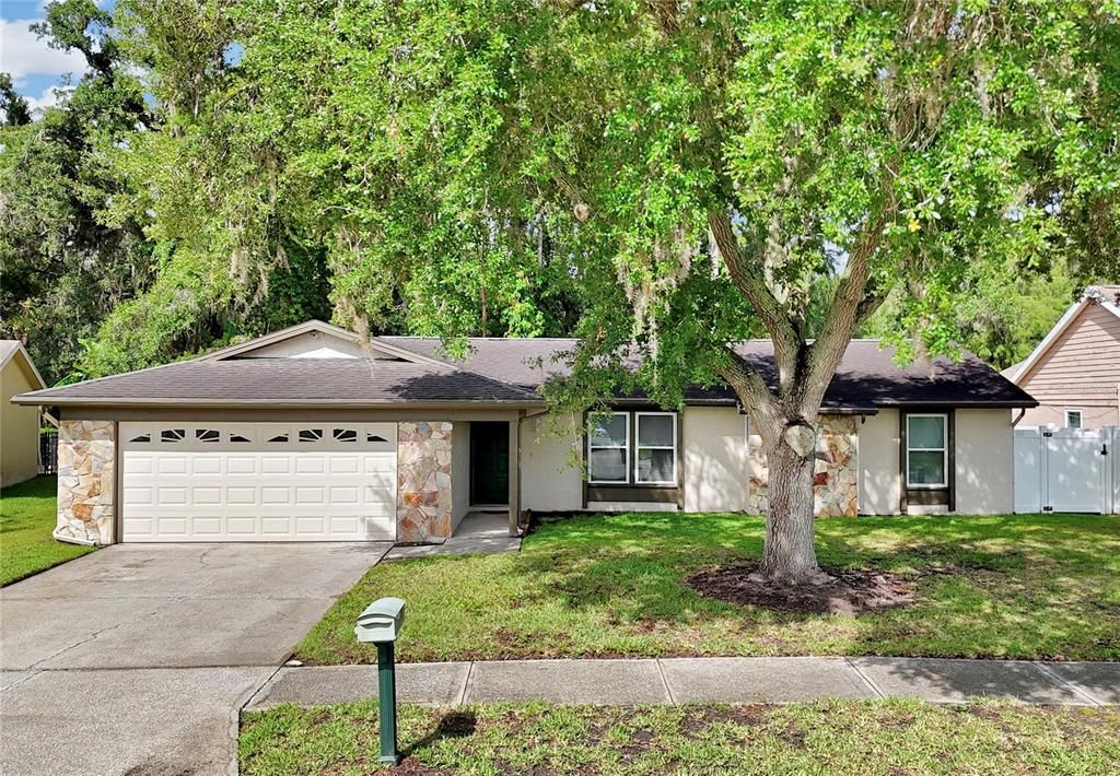 For Sale: $440,000 (3 beds, 2 baths, 1688 Square Feet)