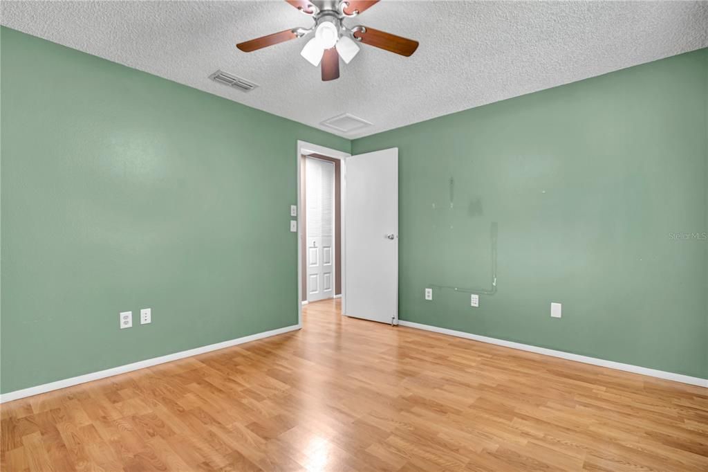 For Sale: $440,000 (3 beds, 2 baths, 1688 Square Feet)
