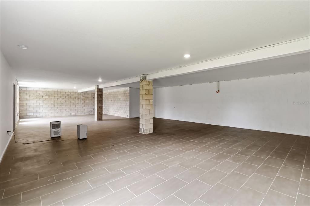 For Sale: $415,000 (3 beds, 2 baths, 2916 Square Feet)