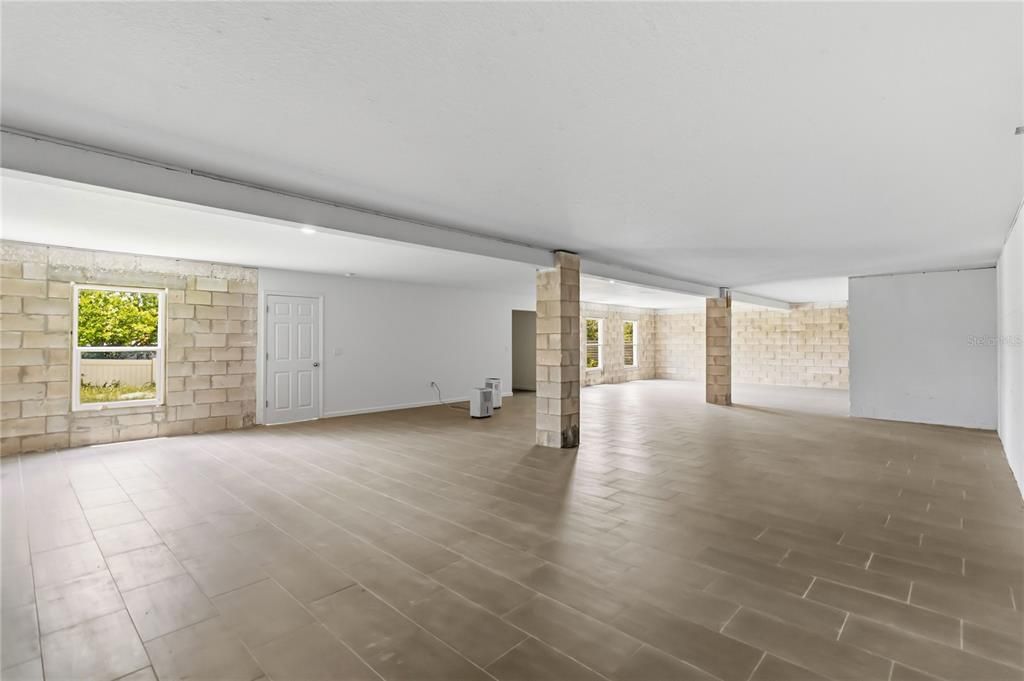 For Sale: $415,000 (3 beds, 2 baths, 2916 Square Feet)