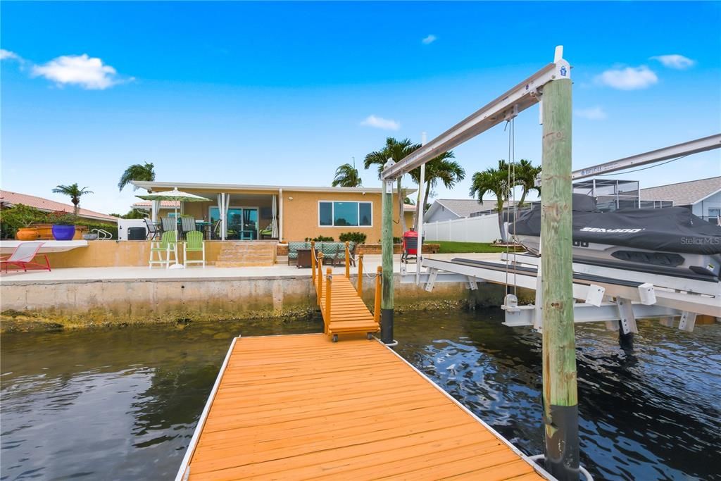 For Sale: $1,020,000 (4 beds, 3 baths, 2222 Square Feet)