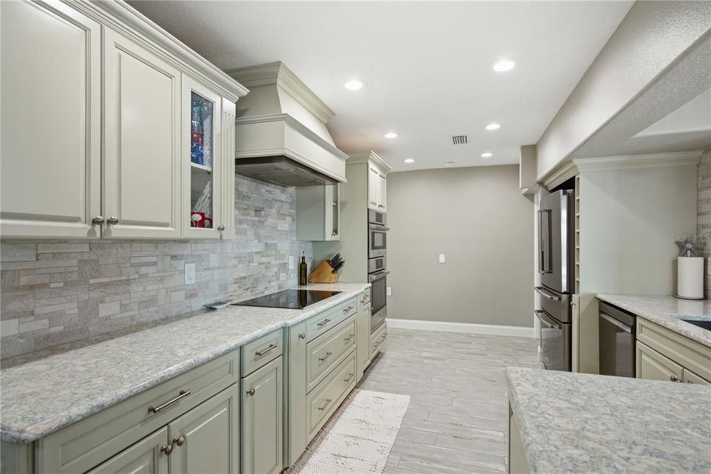 For Sale: $1,020,000 (4 beds, 3 baths, 2222 Square Feet)